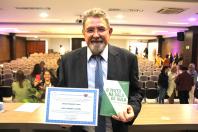Conselheiro Flávio Vendelino Scherer representa o CEE/PR em homenagem ao professor João Wanderley Geraldi