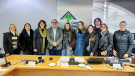 Estudantes e professores da UEM conhecem o funcionamento do CEE/PR durante visita técnica formativa