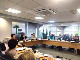 Paraná avança na certificação educacional com nova deliberação sobre credenciais e microcredenciais