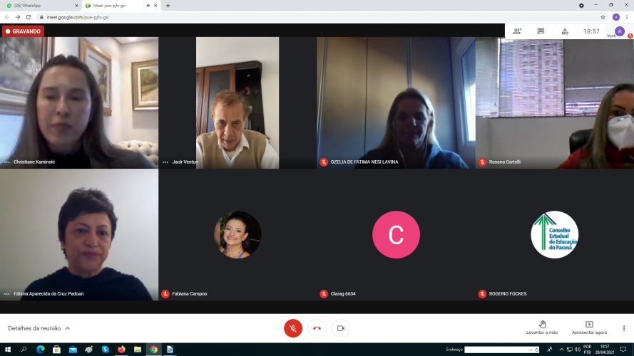 CEE/PR reúne Comissão de Estudos da Educação Básica a Distância