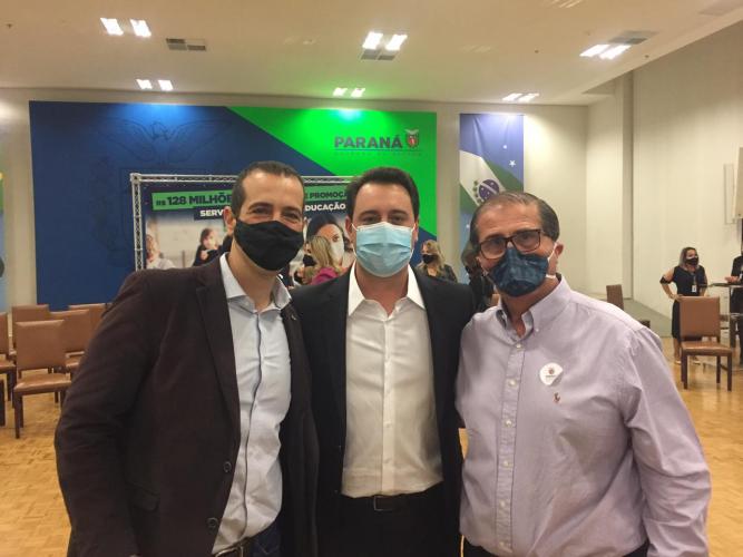 Presidente do CEE participa de Reunião com Governador