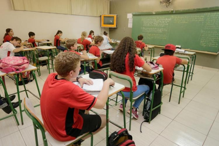 CEE/PR aprova deliberação sobre matrícula de ingresso no âmbito do Sistema Estadual de Ensino