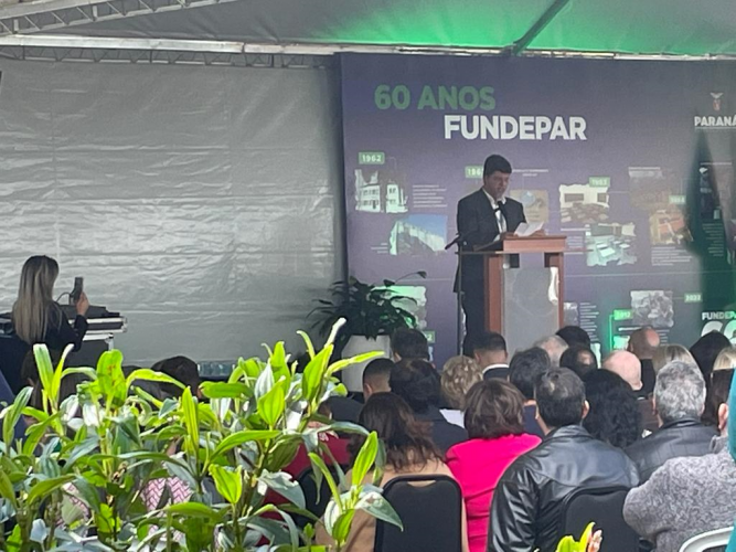 CEE/PR participa dos 60 Anos do Instituto de Desenvolvimento Educacional do Paraná