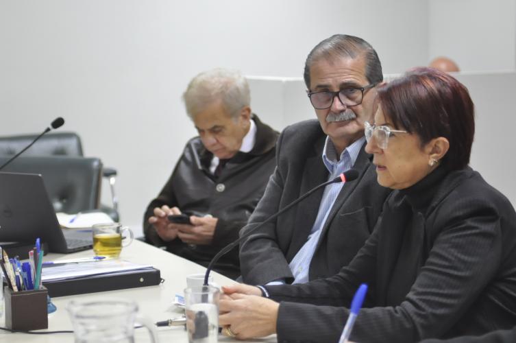 Coordenadora de Gestão da Educação em Saúde de Maringá visita CEE/PR