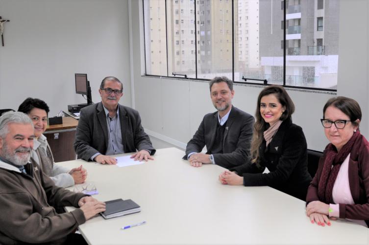 CEE/PR recebe visita do Novo Reitor da UEM