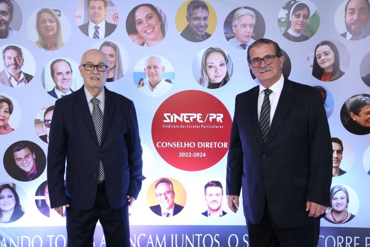 CEE/PR participa do Jantar de Posse do Conselho Diretor do Sinepe/PR