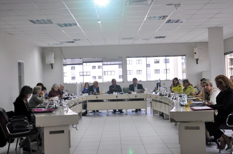 Conselheiro do CEE/PR faz Palestra sobre o Ensino Médio em Tempo Integral