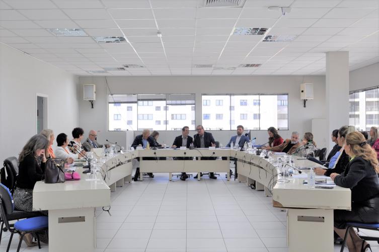 CEE/PR recebe a visita do Secretário de Educação e do Esporte do Paraná