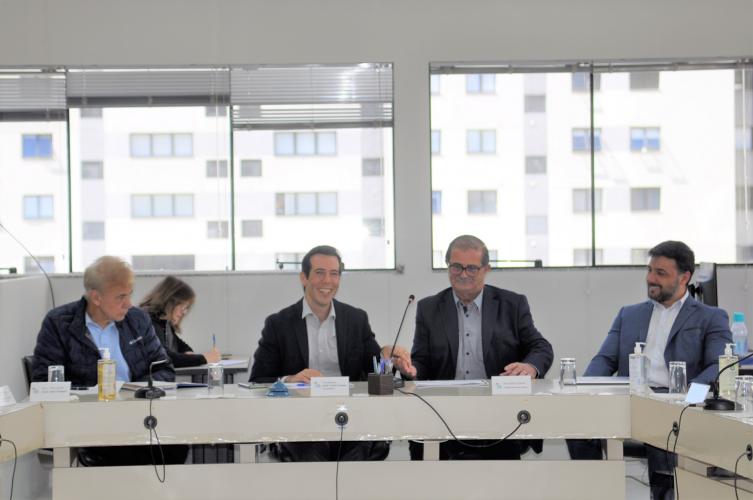 CEE/PR recebe a visita do Secretário de Educação e do Esporte do Paraná