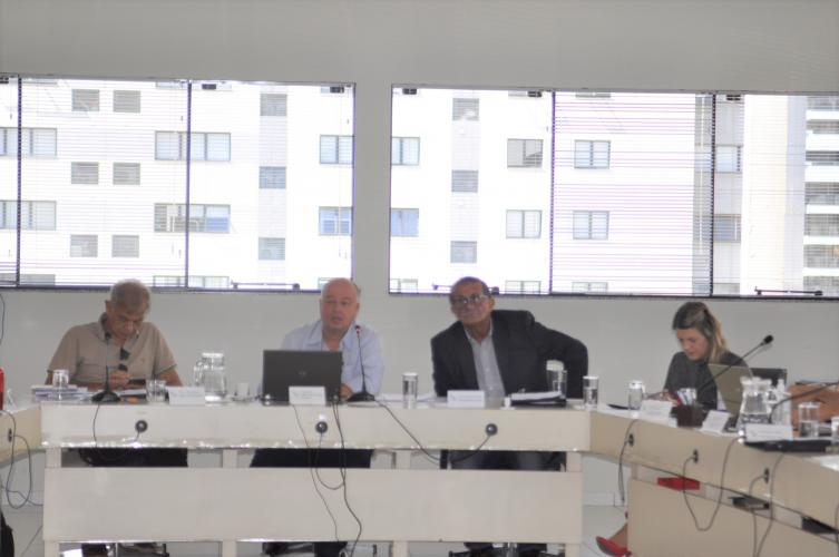 Conselheiro Stange apresenta relatório de trabalho da Comissão Mista de Avaliação
