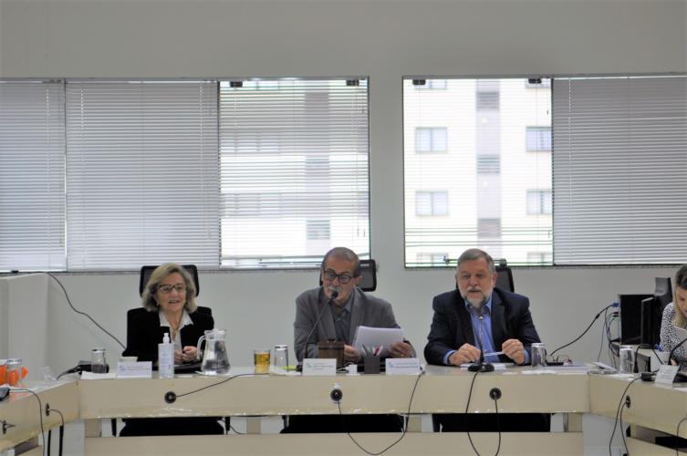 Senador Flávio Arns visita CEE/PR