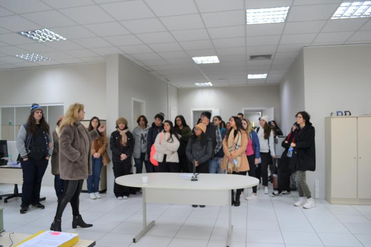 Estudantes da Universidade Estadual de Maringá visitam o CEE/PR