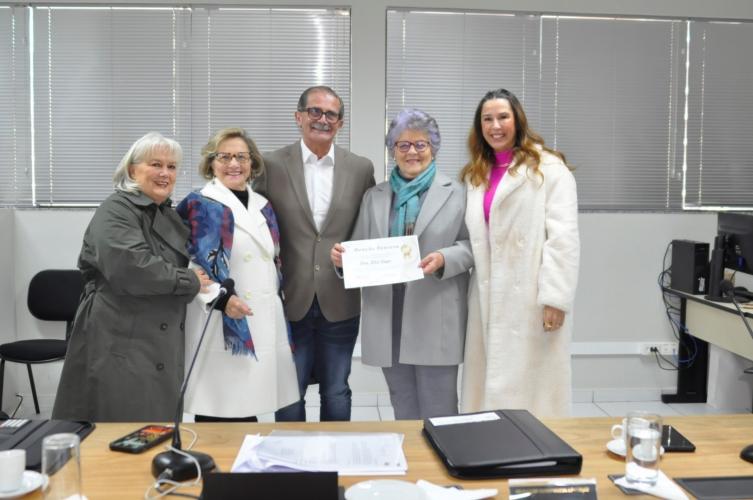 CEE/PR homenageia a Professora Dra. Zita Lago