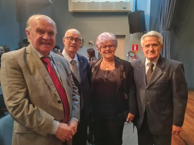 CEE/PR homenageia a Professora Dra. Zita Lago