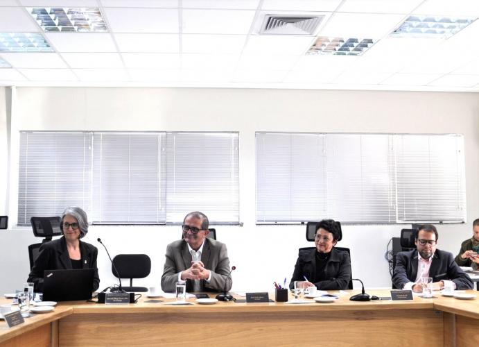 CEE/PR promove diálogo com Reitora e Pró-Reitoras da UEL