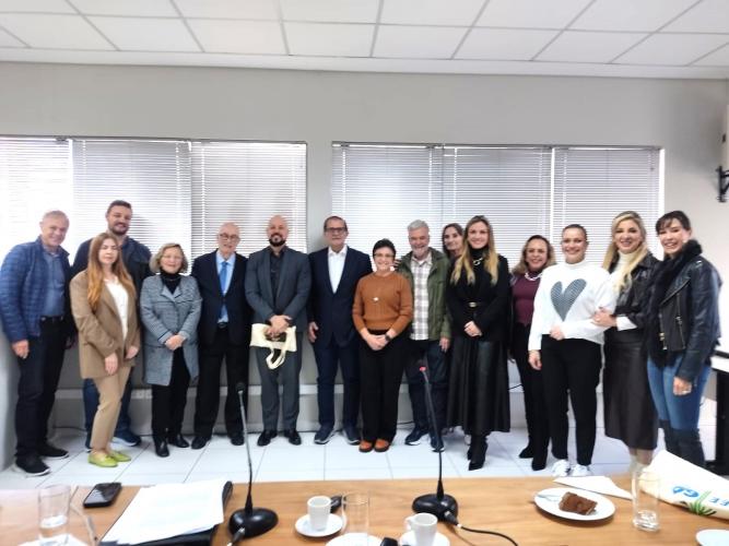 Representantes da Fundação Araucária participam de Reunião Ordinária do CEE/PR