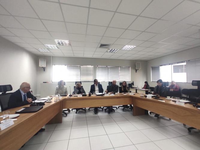 Representantes da Fundação Araucária participam de Reunião Ordinária do CEE/PR