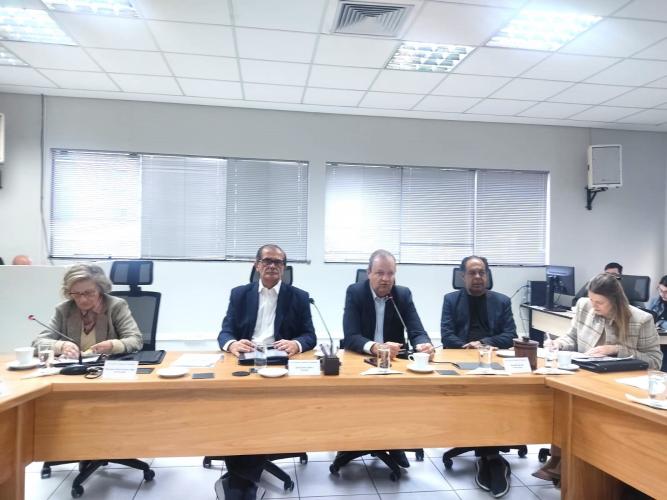 Secretário da SETI apresenta a plataforma Business Intelligence (BI) do Ensino Superior no CEE/PR