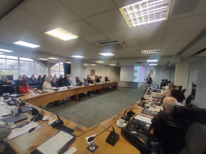 Dr. Glauber Higa Kaio faz palestra sobre saúde mental no CEE/PR