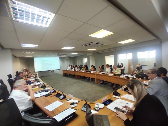 CEE/PR aprova Deliberação sobre Educação Integral em Tempo Integral no Paraná