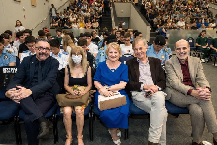 Conselheiro Jacir Venturi representa o CEE/PR na Olimpíada Paranaense de Matemática 2025