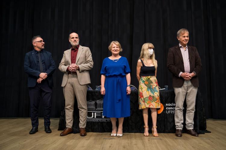 Conselheiro Jacir Venturi representa o CEE/PR na Olimpíada Paranaense de Matemática 2025