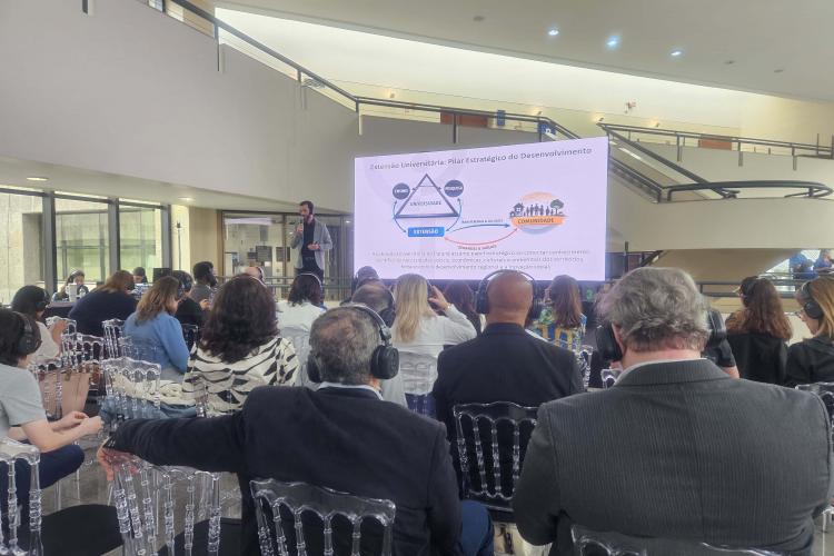 Presidente do CEE/PR participa da abertura da Semana Araucária de Ciência, Tecnologia e Inovação