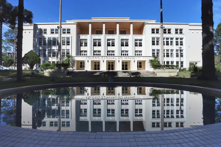 CEE/PR participa da celebração dos 180 anos do Colégio Estadual do Paraná