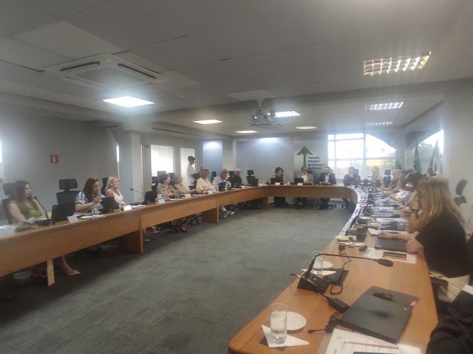 Secretário de Estado da Educação apresenta ao Colegiado o Plano Estratégico de Trabalho para 2026