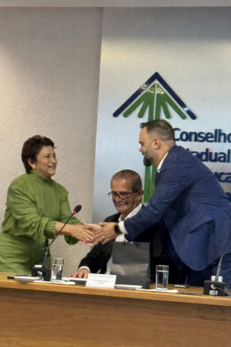 Fátima Aparecida da Cruz Padoan é reconduzida à Vice-Presidência do CEE/PR