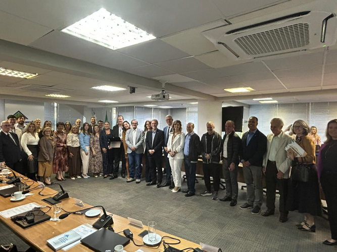 Secretário Aldo Nelson Bona destaca BI e LGU em Reunião Ordinária do CEE/PR