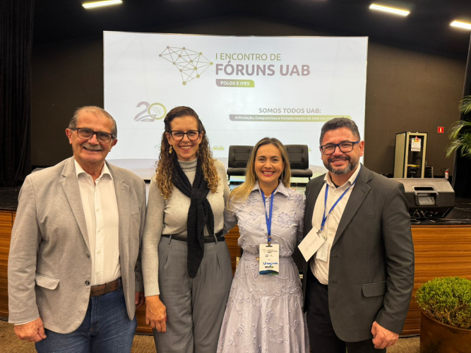 Presidente do CEE/PR participa de encontro que celebra 20 anos do Sistema Universidade Aberta do Brasil