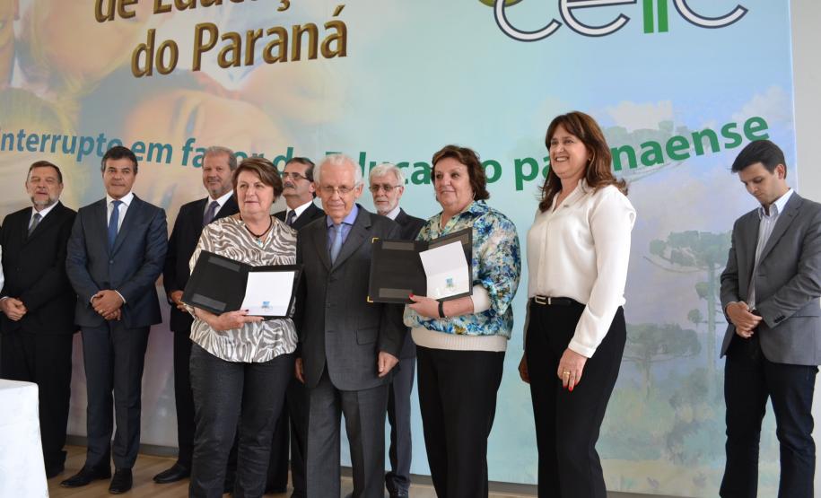 O JUBILEU DE OURO DO CEE-PR E O SELO COMEMORATIVO