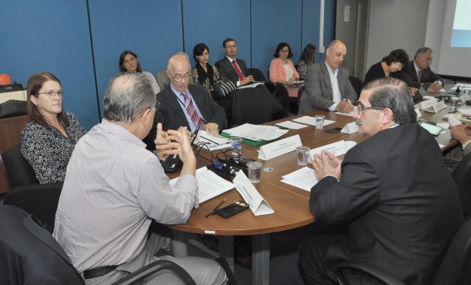 O CEE-PR – PROTAGONISTA NO PLANO ESTADUAL DE EDUCAÇÃO