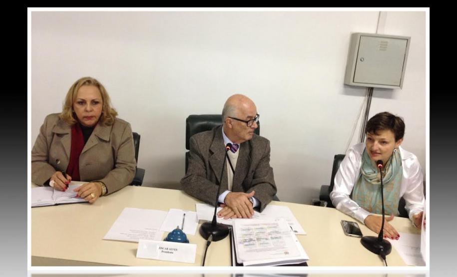 CEE/PR RECEBE VISITAS ILUSTRES CEE/PR RECEBE VISITAS ILUSTRES