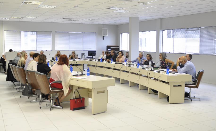 CEE/PR aprova Parecer sobre Delegação de Atribuições à SEED