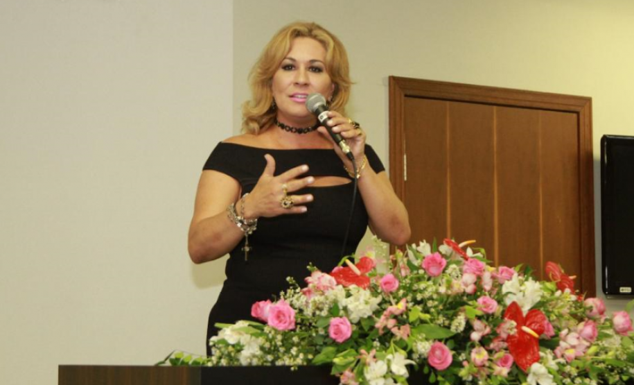 Toma posse como Conselheira Suplente  a Chefe do  NRE de Umuarama Toma posse como Conselheira Suplente  a Chefe do  NRE de Umuarama