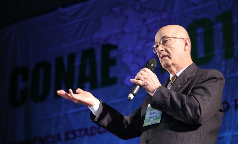 CONSELHO ESTADUAL DE EDUCAÇÃO PARTICIPA DA CONFERÊNCIA ESTADUAL DE EDUCAÇÃO DO PARANA CONSELHO ESTADUAL DE EDUCAÇÃO PARTICIPA DA CONFERÊNCIA ESTADUAL DE EDUCAÇÃO DO PARANA
