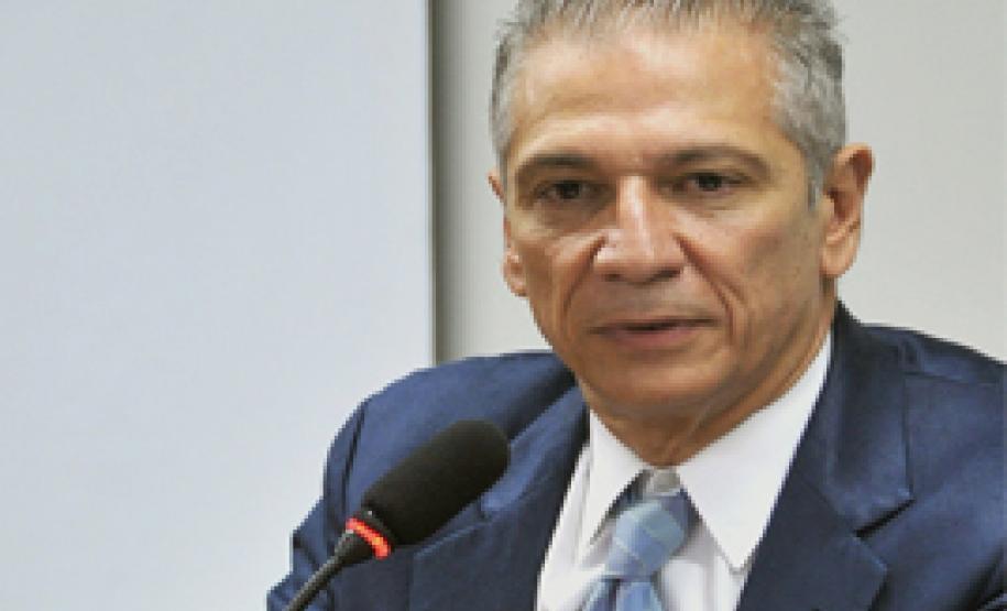 Moção de Aplausos e Cumprimentos Moção de Aplausos e Cumprimentos