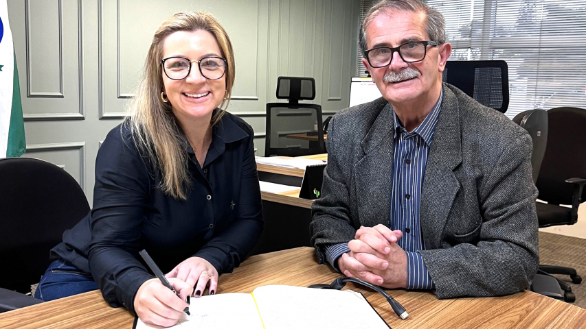 Camila Prade Conte toma posse como Conselheira Suplente do CEE/PR