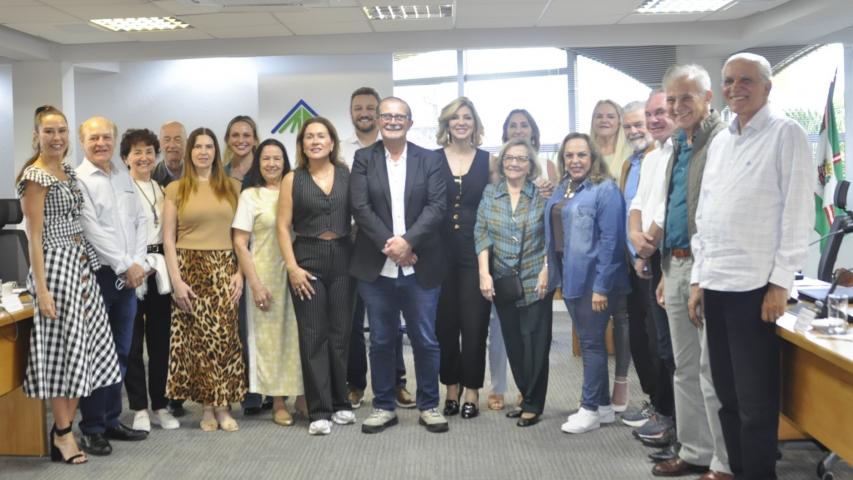 CEE/PR celebra 61 anos de história e contribuição à Educação Paranaense